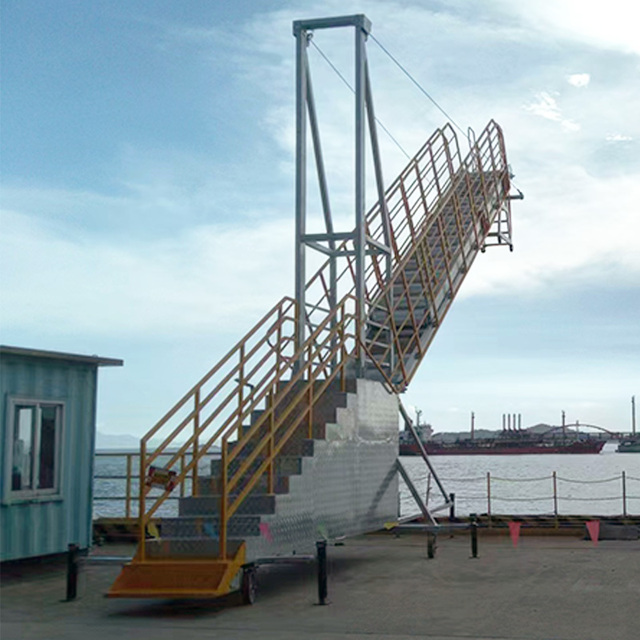 Explosion proof electric boarding ladder for boarding